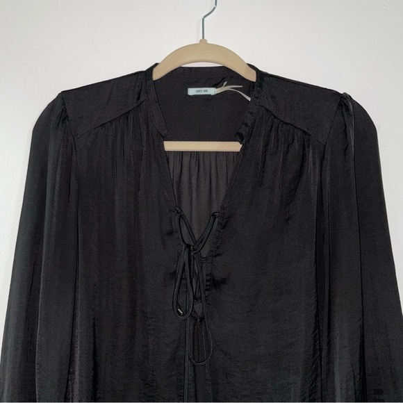 Urban Outfitters Kimchi Brianna Lace Up Blouse - Picture 6 of 10